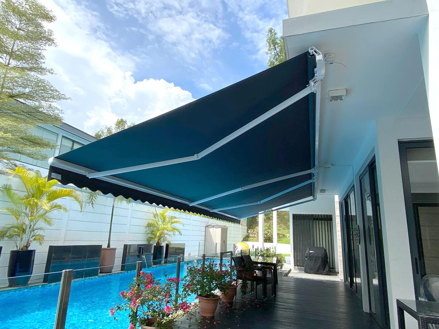 Elite-deco-Retractable-Awning-1